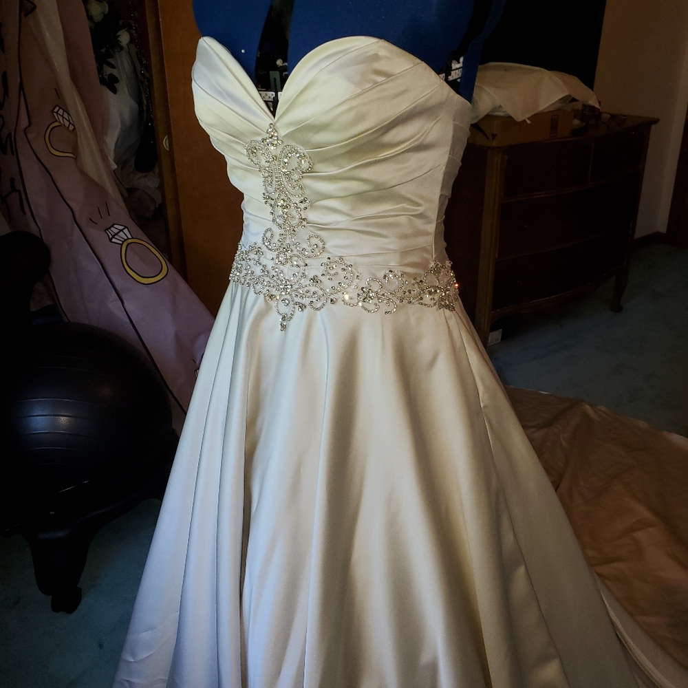 Private Label Wedding Gown